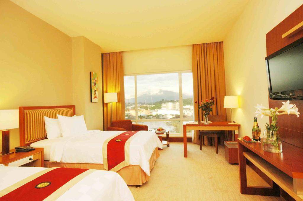 Swiss-Belhotel Maleosan מנאדו מראה חיצוני תמונה