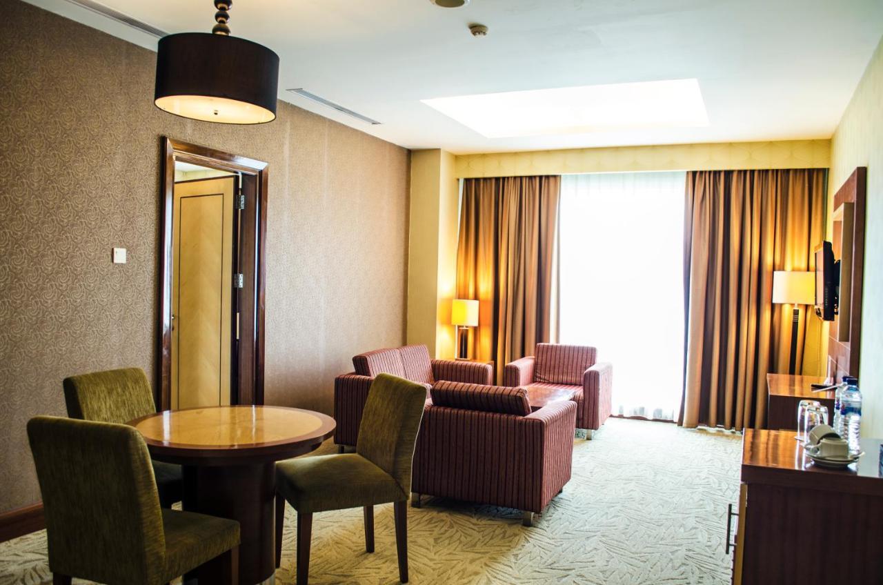 Swiss-Belhotel Maleosan מנאדו מראה חיצוני תמונה